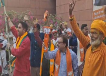 பீகார் தேர்தல் – NDA-வுக்கு கூடும் பலம் – பதவியேற்பு எப்போது?