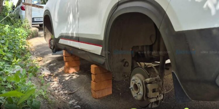 இப்டி கூடவாடா திருடுவீங்க…எவ்ளோ நேக்கா செய்ஞ்சிருக்கீங்க டா டேய்