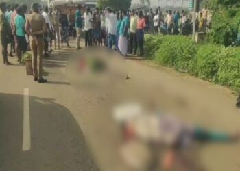 தென்காசி விபத்தில் ஒரே குடும்பத்தைச் சேர்ந்த மூவர் பலி