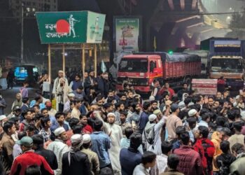 இந்து மதத்தை சேர்ந்தவர் அடித்து கொலை – பற்றி எறியும் வங்கதேசம்!