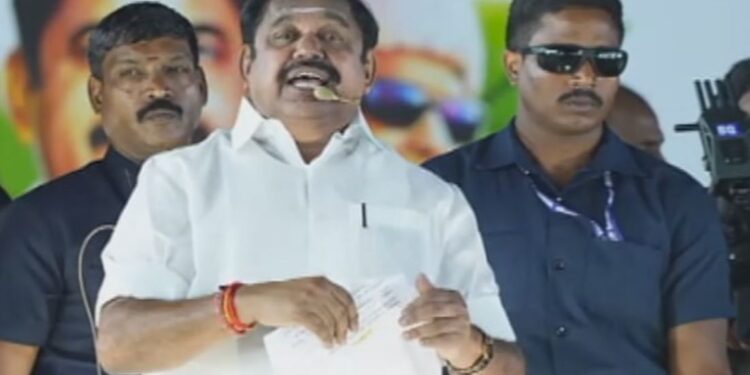 செங்கோட்டையன் ஒரு துரோகி – எடப்பாடி பழனிசாமி ஆவேசம்