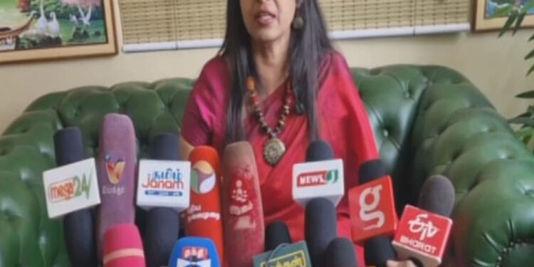 நீதிபதி சுவாமிநாதனுக்கு இசட் பிரிவு பாதுகாப்பு கொடுக்க வேண்டும் – நடிகை கஸ்தூரி வலியுறுத்தல்