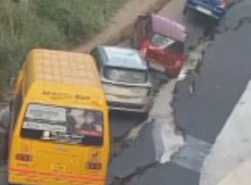 கொல்லத்தில் திடீர் நிலச்சரிவு – பள்ளி வாகனம் சிக்கியதால் பெரும்பீதி