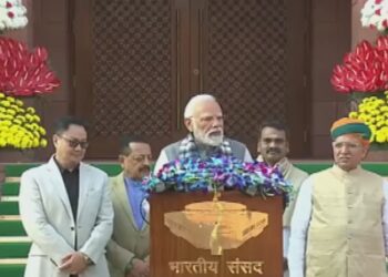 அமளியில் ஈடுபடாமல் ஆக்கப்பூர்வமாக பேசுங்கள் – மோடி வேண்டுகோள்