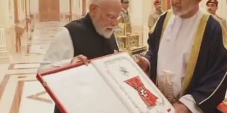 மோடிக்கு உயரிய விருதுகள் – உலக அரங்கில் தலைநிமிர்ந்த இந்தியா