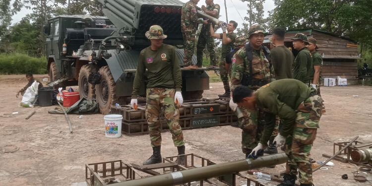 மீண்டும் தொடங்கிய தாய்லாந்து- கம்போடியா மோதல் – அவதிப்படும் பொதுமக்கள்