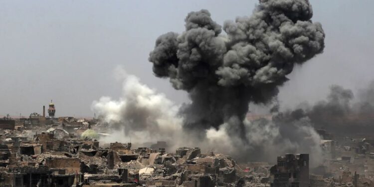 ஐ.எஸ். பயங்கரவாதிகளை குறிவைத்து அமெரிக்கா அதிரடி தாக்குதல்